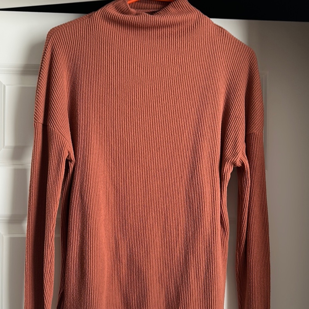 Women's Ribbed Sweater - Rust